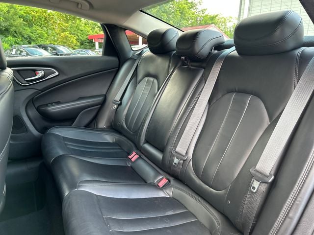 2015 Chrysler 200 C
