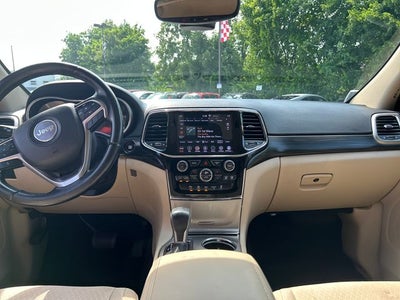 2020 Jeep Grand Cherokee Laredo E