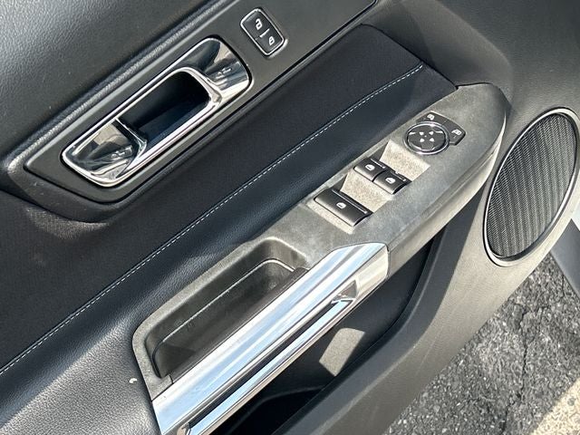 2017 Ford Mustang V6