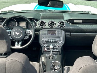 2017 Ford Mustang V6