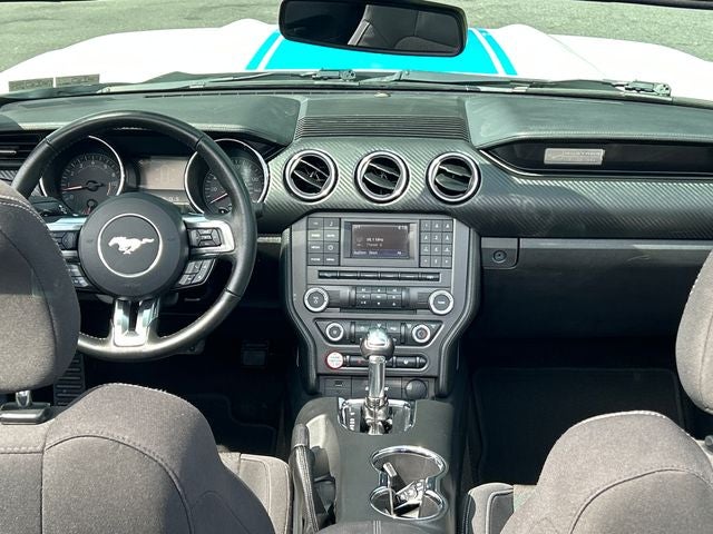 2017 Ford Mustang V6