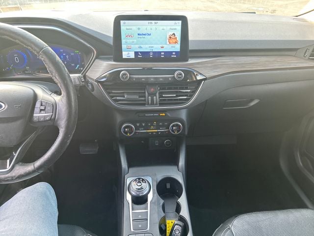 2020 Ford Escape Titanium Hybrid