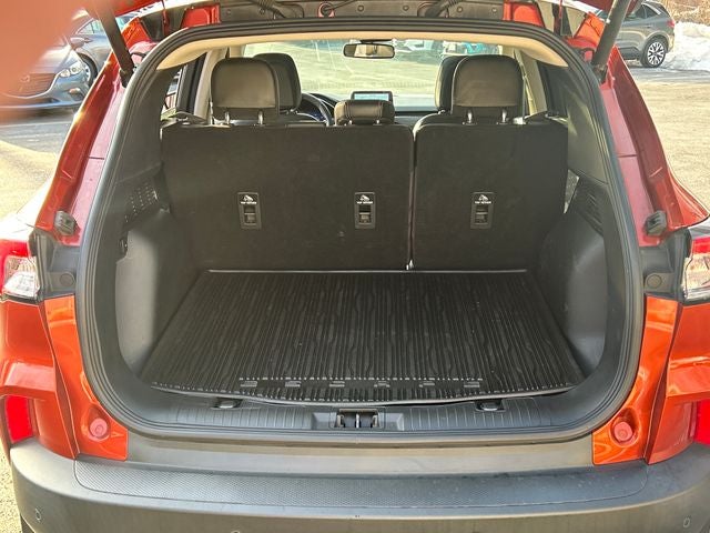 2020 Ford Escape Titanium Hybrid