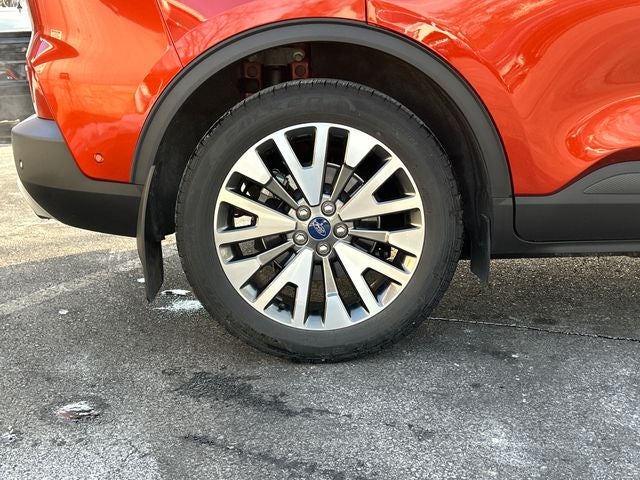 2020 Ford Escape Titanium Hybrid