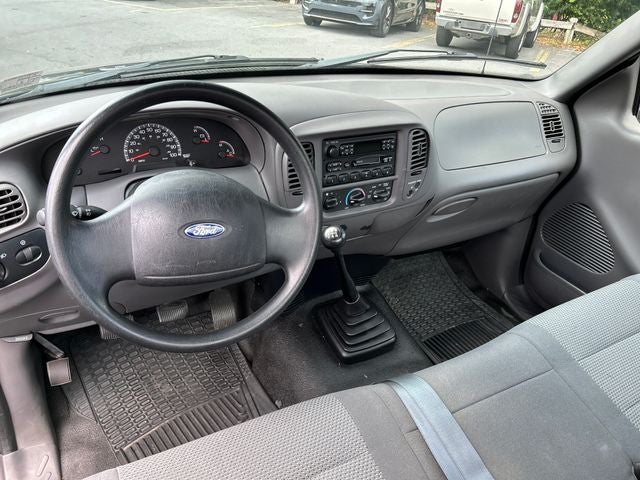2002 Ford F-150 XL