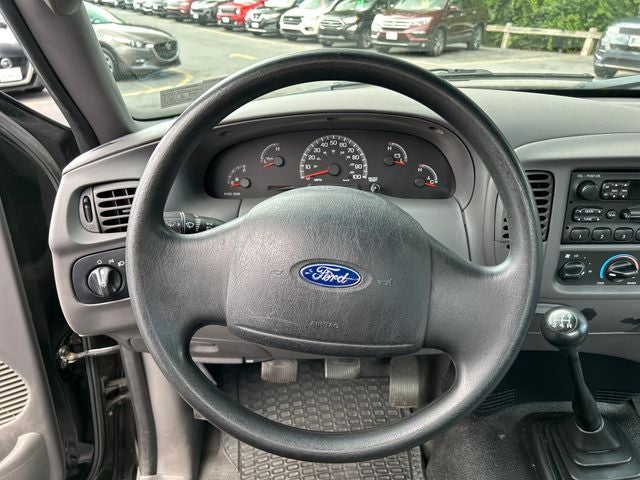 2002 Ford F-150 XL