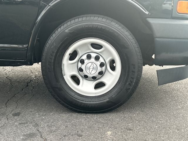 2017 Chevrolet Express 2500 LS Passenger