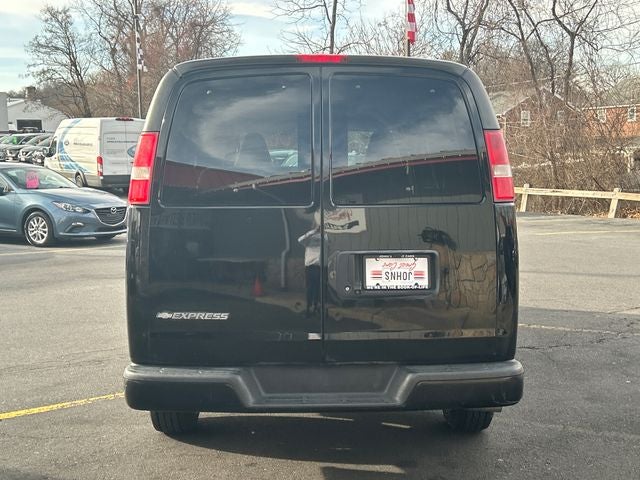 2017 Chevrolet Express 2500 LS Passenger