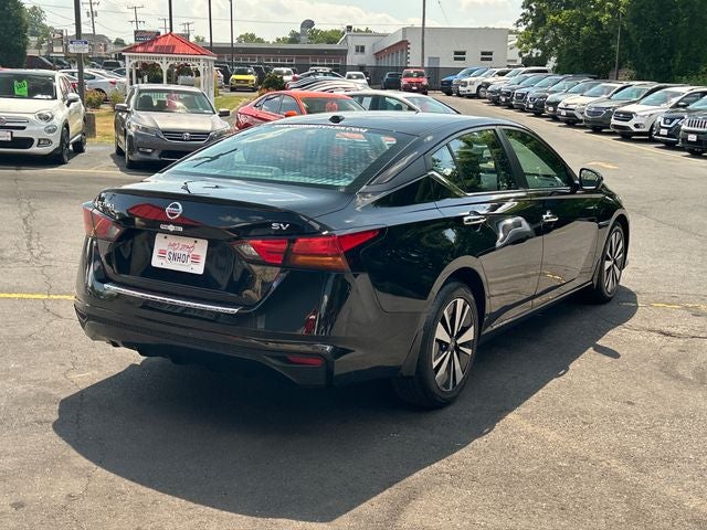2022 Nissan Altima 2.5 SV