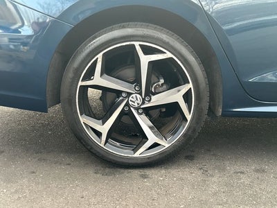 2020 Volkswagen Passat 2.0T R-Line