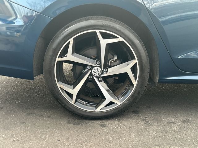 2020 Volkswagen Passat 2.0T R-Line