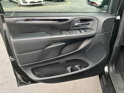 2017 Dodge Grand Caravan SE Plus