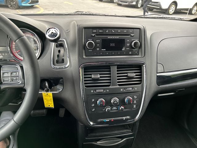 2017 Dodge Grand Caravan SE Plus