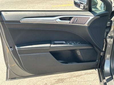 2020 Ford Fusion Hybrid SE