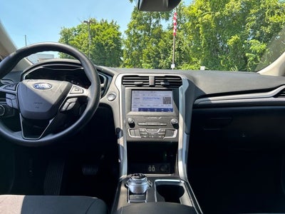 2020 Ford Fusion Hybrid SE