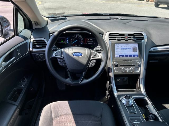 2020 Ford Fusion Hybrid SE