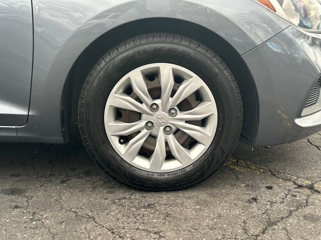 2020 Hyundai Accent SE