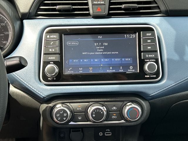 2025 Nissan Versa 1.6 SV