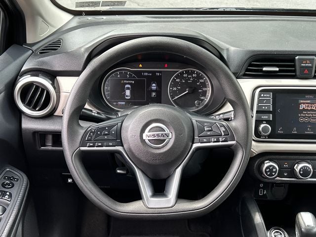 2021 Nissan Versa 1.6 SV