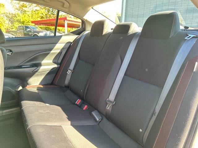 2021 Nissan Versa 1.6 SR