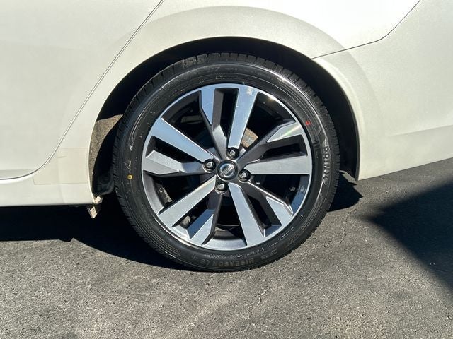 2021 Nissan Versa 1.6 SR