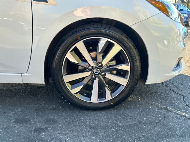 2021 Nissan Versa 1.6 SR