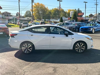 2021 Nissan Versa 1.6 SR