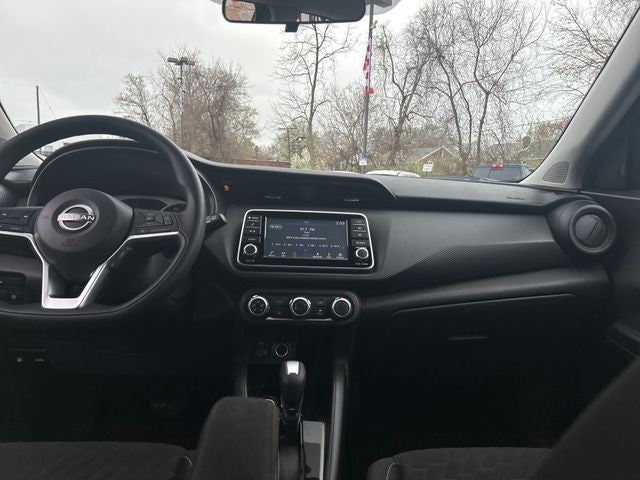 2022 Nissan Kicks S