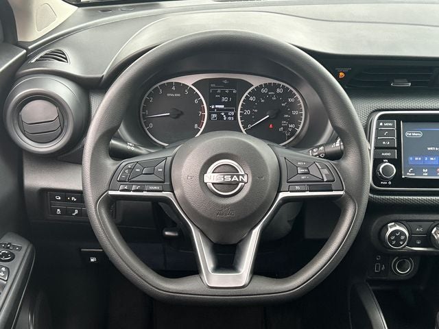 2022 Nissan Kicks S