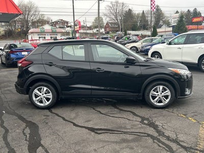 2022 Nissan Kicks S