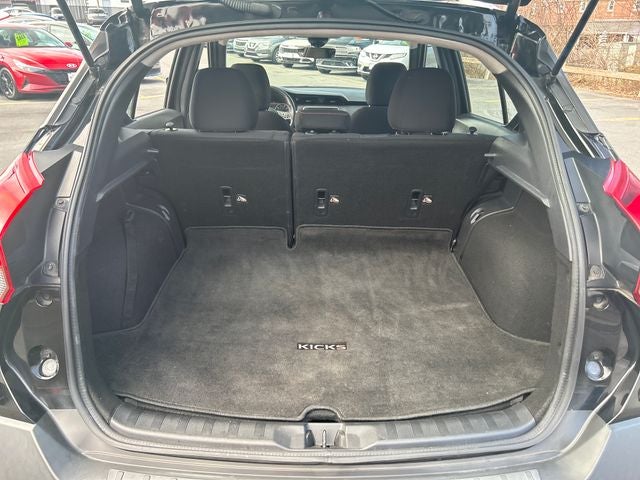 2020 Nissan Kicks SR