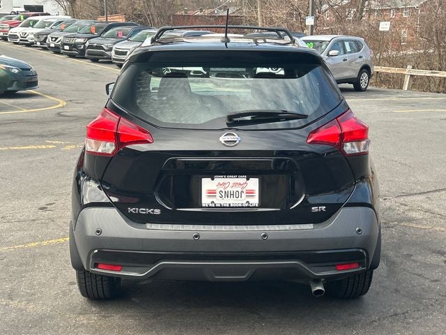 2020 Nissan Kicks SR
