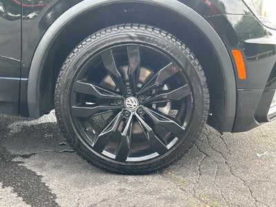 2021 Volkswagen Tiguan 2.0T SE R-Line Black