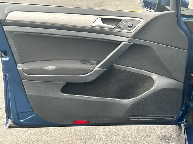 2016 Volkswagen Golf TSI S 4-Door