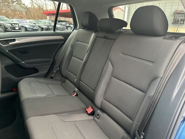 2016 Volkswagen Golf TSI S 4-Door