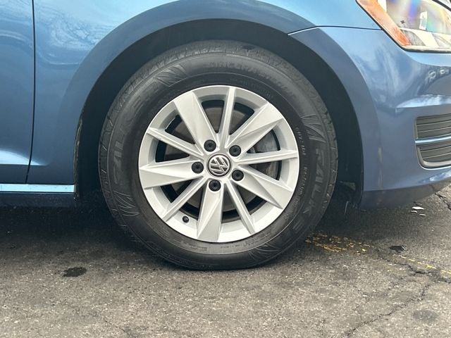 2016 Volkswagen Golf TSI S 4-Door