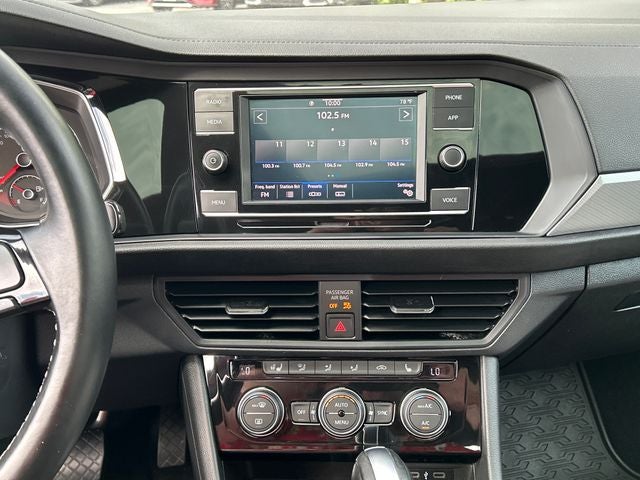 2021 Volkswagen Jetta R-Line