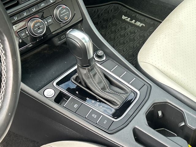2021 Volkswagen Jetta R-Line