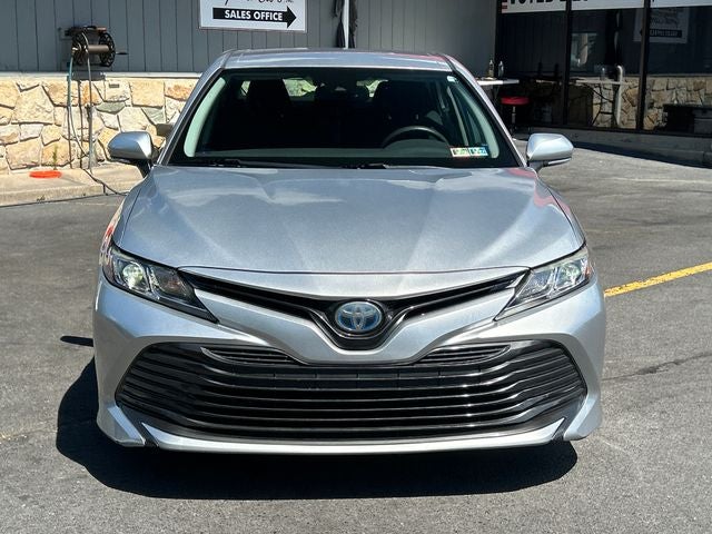 2019 Toyota Camry Hybrid LE