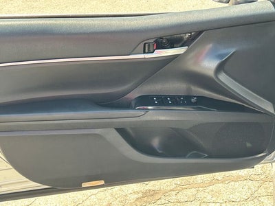 2019 Toyota Camry Hybrid LE