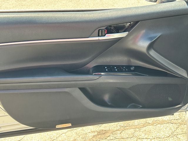 2019 Toyota Camry Hybrid LE