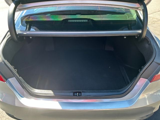 2019 Toyota Camry Hybrid LE