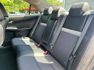2014 Toyota Camry SE