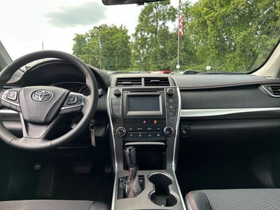 2017 Toyota Camry SE