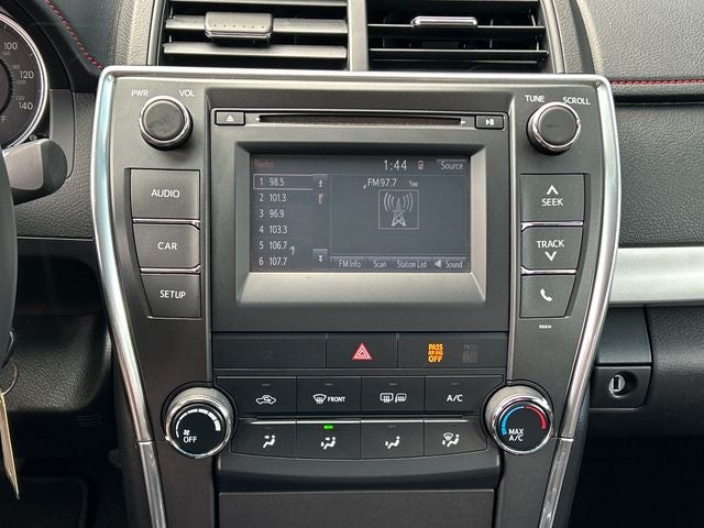 2017 Toyota Camry SE