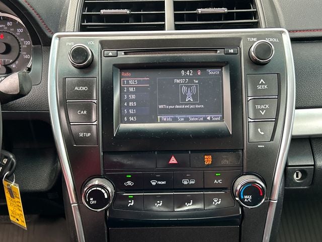 2017 Toyota Camry SE