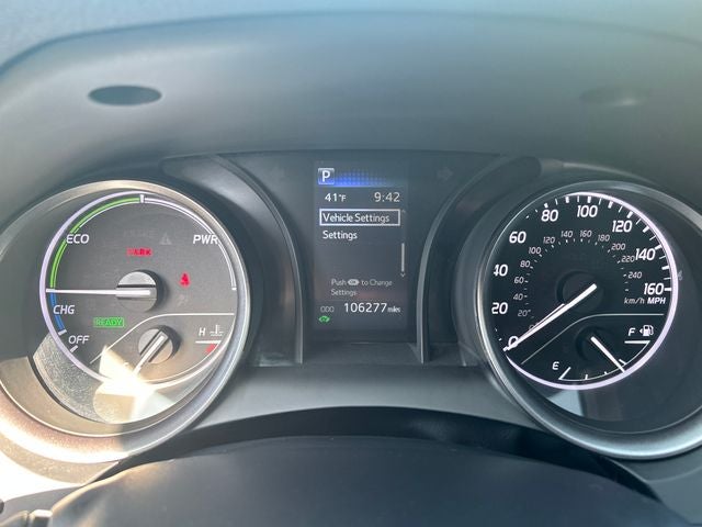 2022 Toyota Camry Hybrid SE