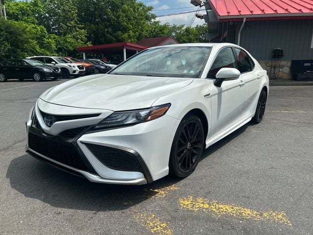 2021 Toyota Camry Hybrid XSE