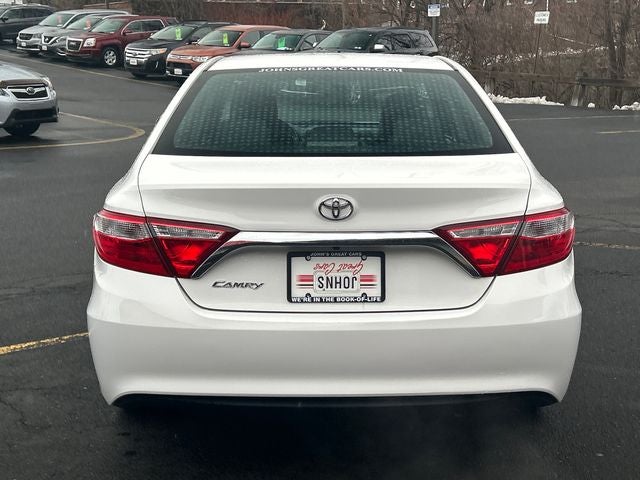 2016 Toyota Camry LE