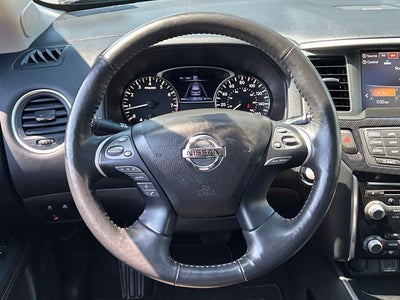 2020 Nissan Pathfinder SL